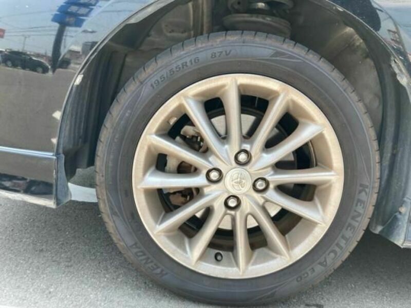 COROLLA FIELDER