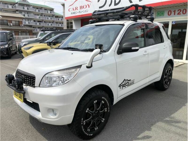 TOYOTA RUSH