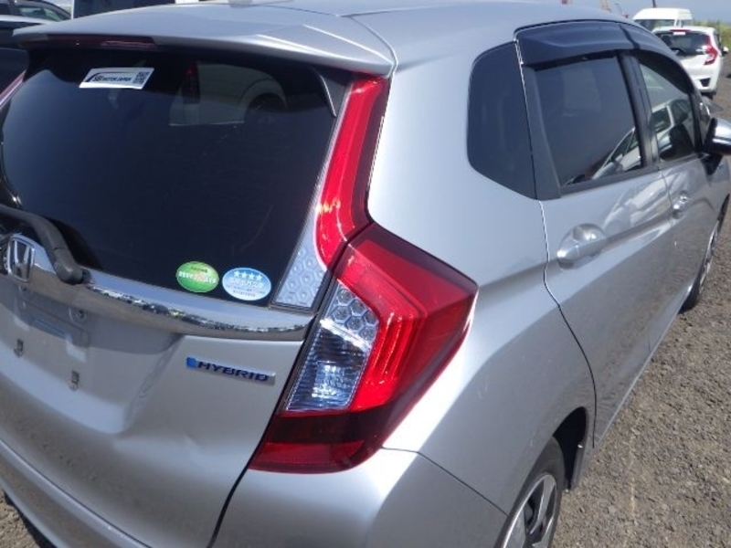 FIT HYBRID