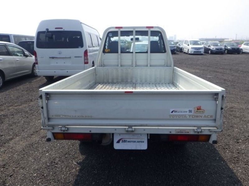 TOWNACE TRUCK