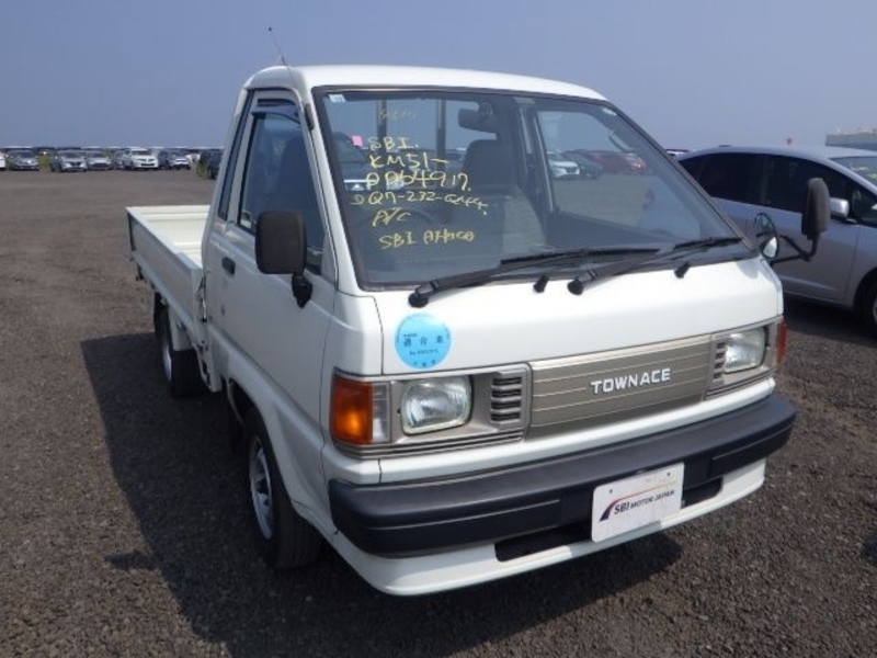 TOWNACE TRUCK