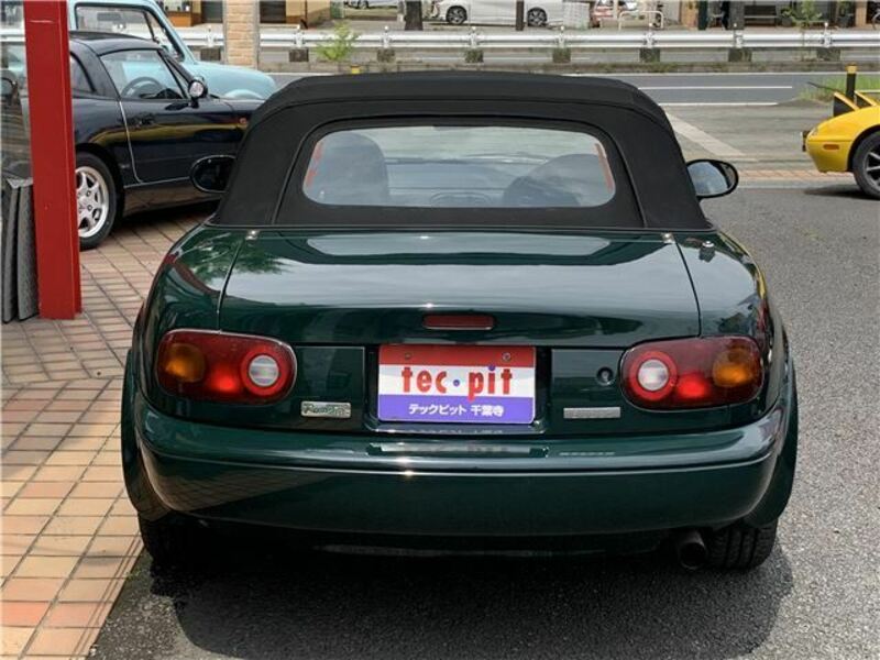 EUNOS ROADSTER