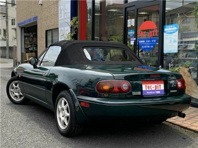 EUNOS ROADSTER