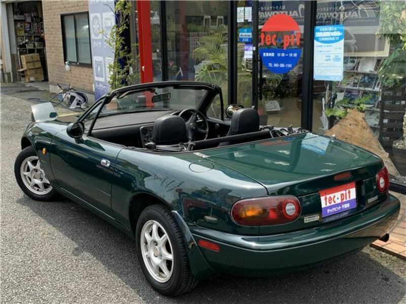 EUNOS ROADSTER