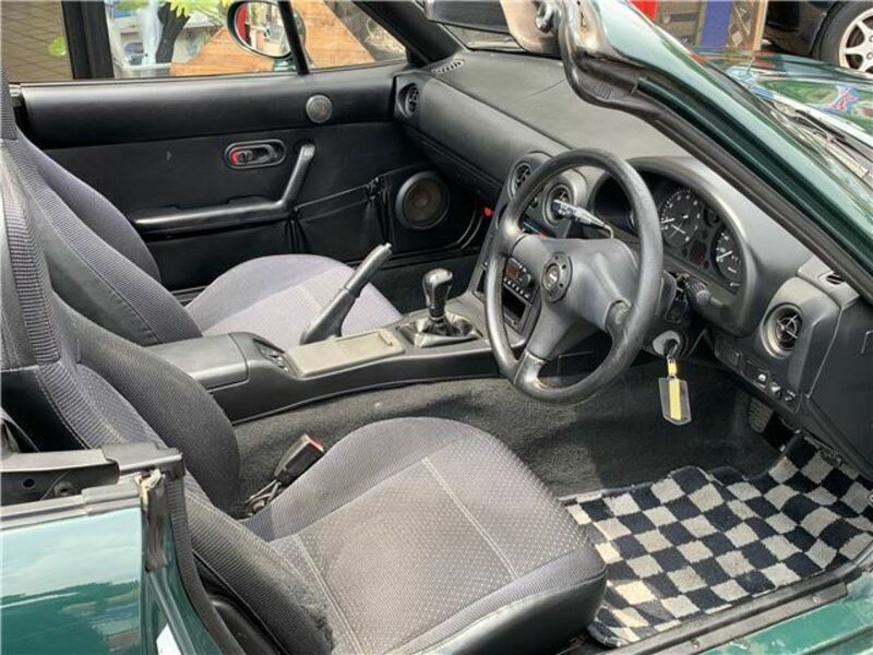 EUNOS ROADSTER