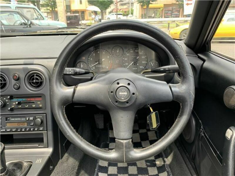 EUNOS ROADSTER