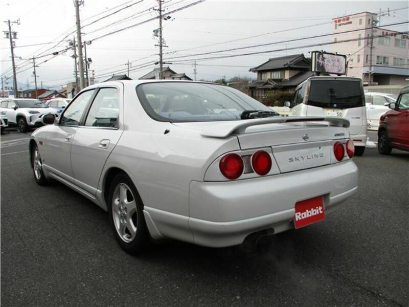 SKYLINE