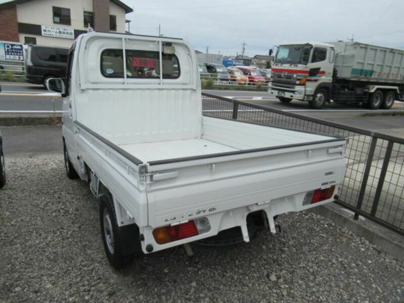 CLIPPER TRUCK