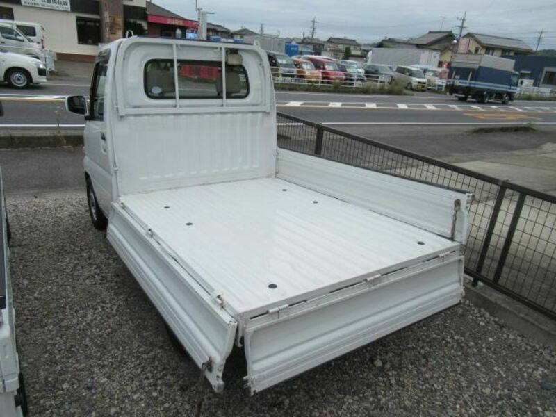 CLIPPER TRUCK