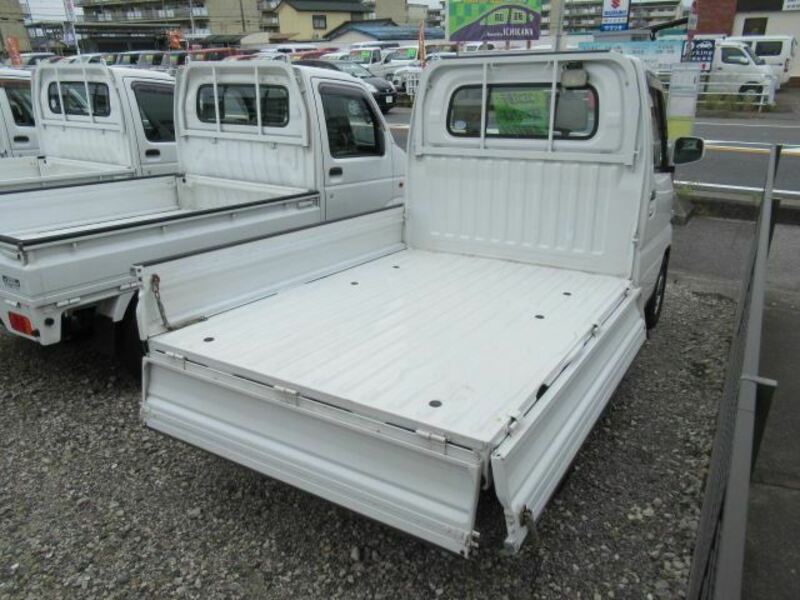CLIPPER TRUCK