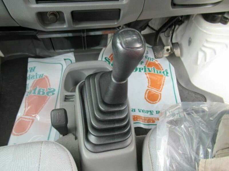 CLIPPER TRUCK