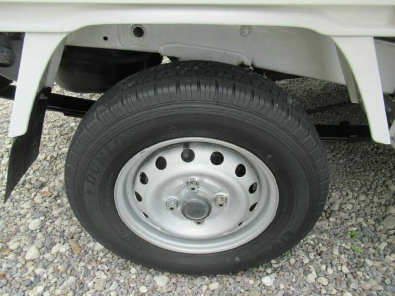 CLIPPER TRUCK