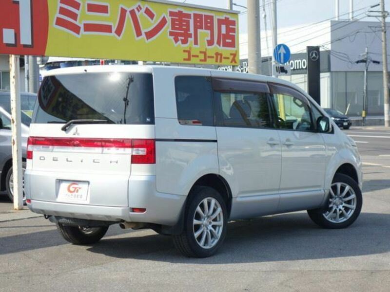 DELICA D5