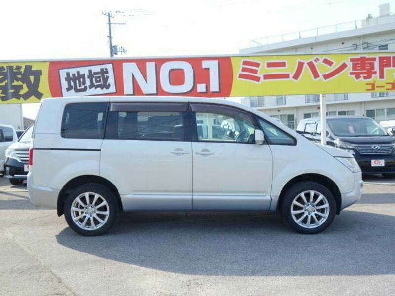DELICA D5