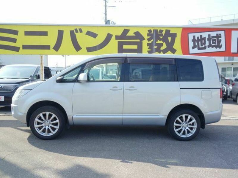 DELICA D5