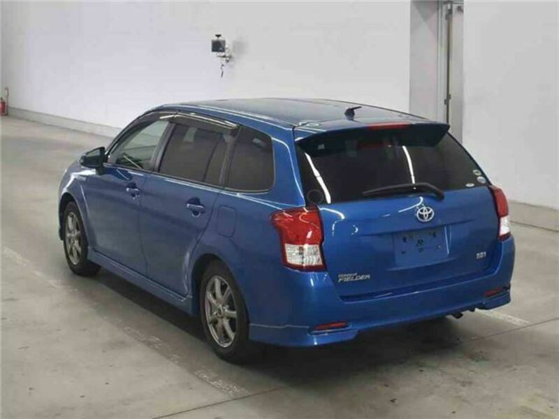 COROLLA FIELDER