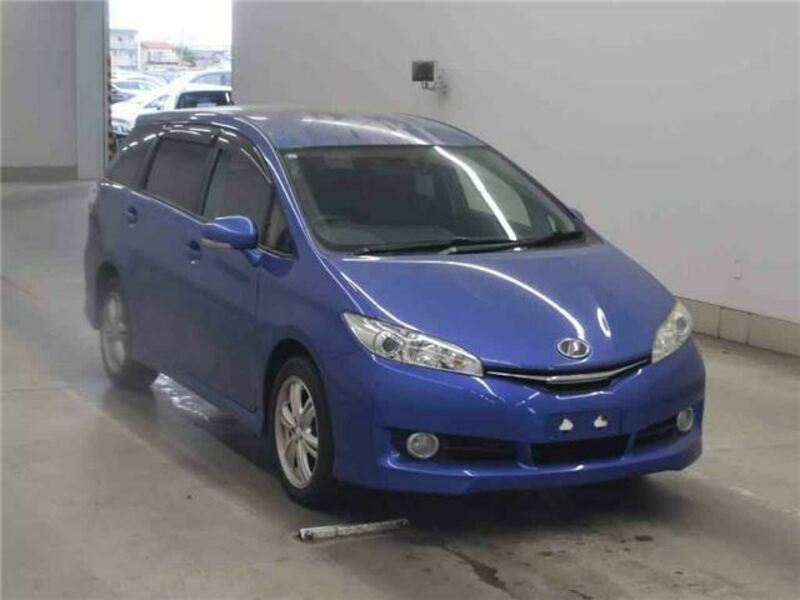 TOYOTA WISH