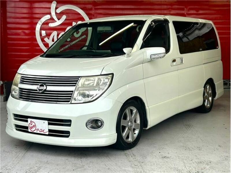 NISSAN ELGRAND