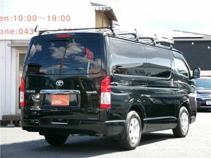 HIACE