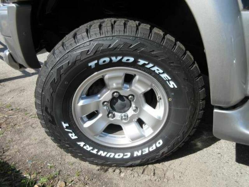 HILUX SURF
