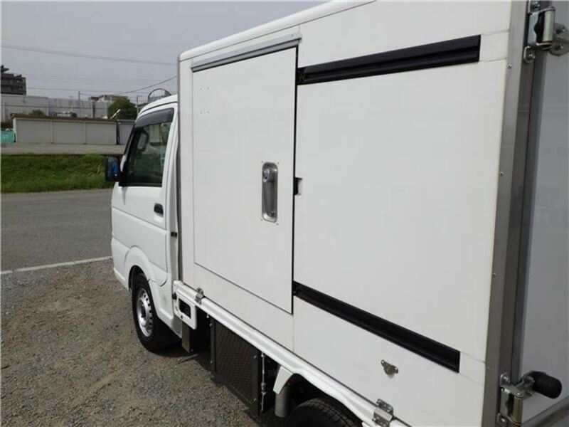 CARRY TRUCK