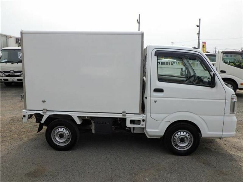 CARRY TRUCK