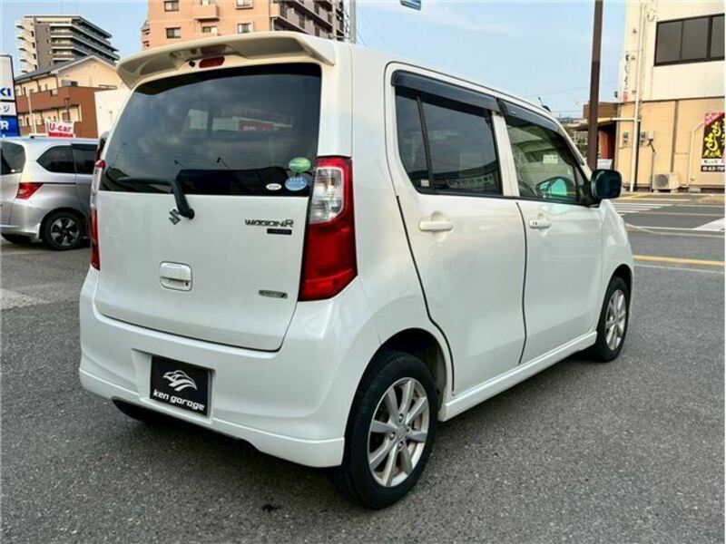 WAGON R