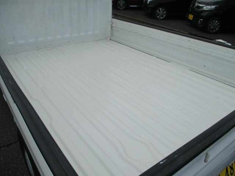 MINICAB TRUCK