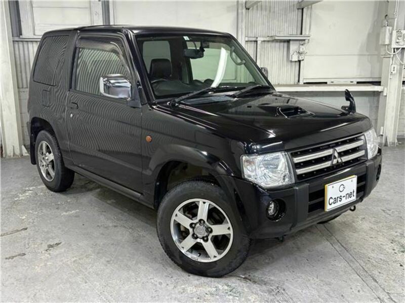 MITSUBISHI PAJERO MINI