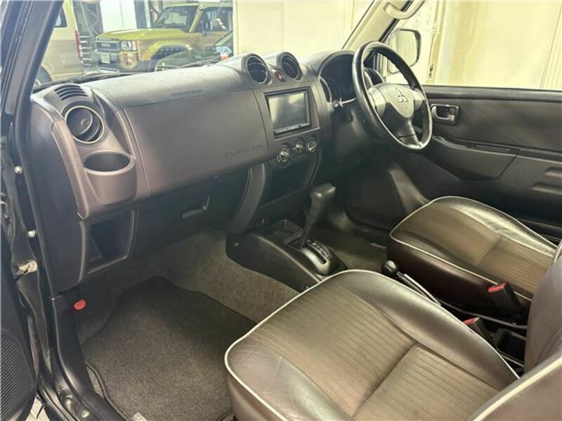PAJERO MINI