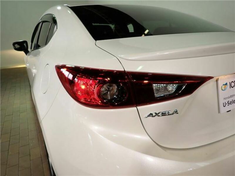 AXELA