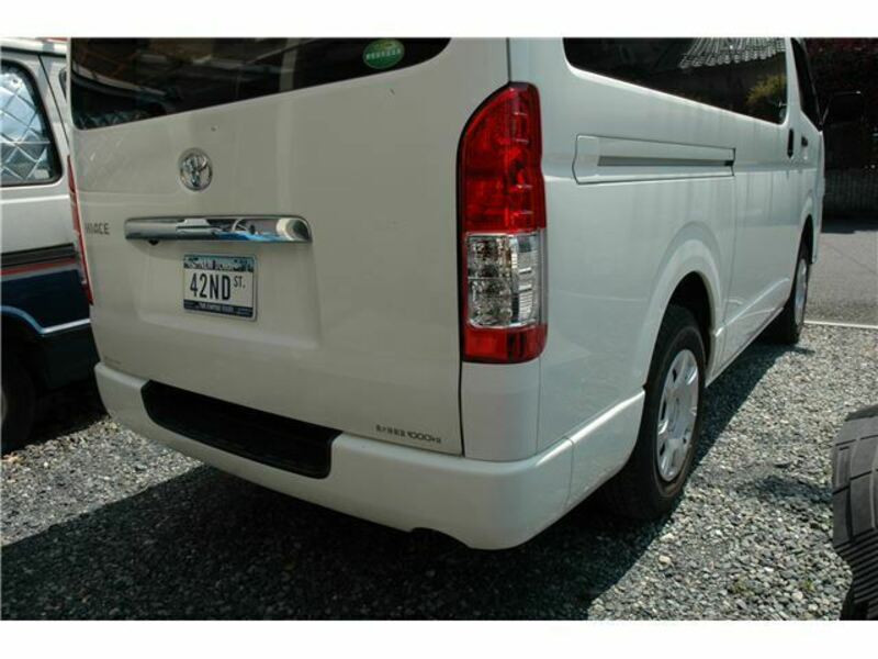 HIACE VAN