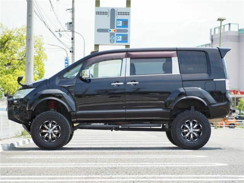DELICA D5