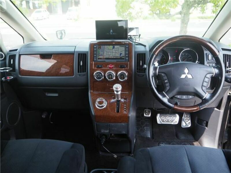 DELICA D5
