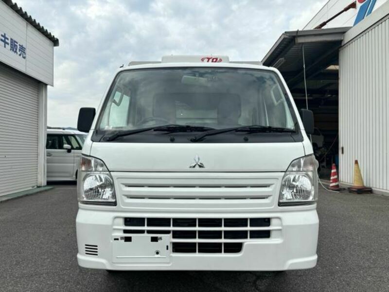 MINICAB TRUCK