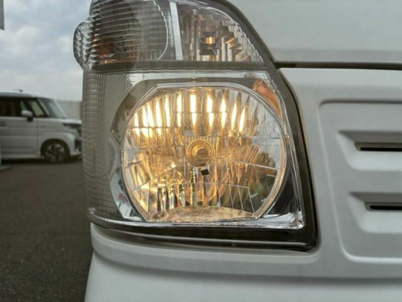 MINICAB TRUCK