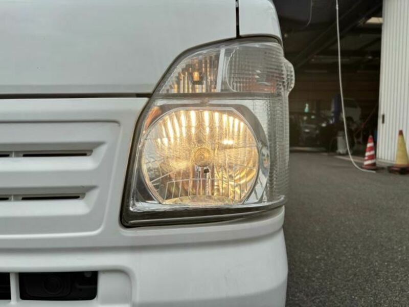 MINICAB TRUCK