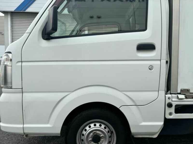 MINICAB TRUCK