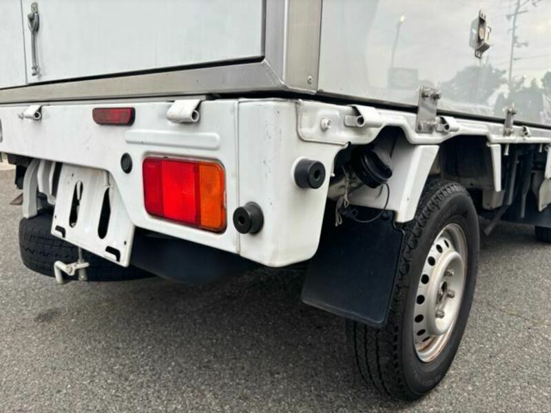 MINICAB TRUCK