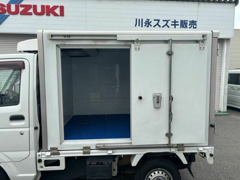 MINICAB TRUCK