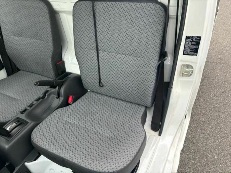 MINICAB TRUCK