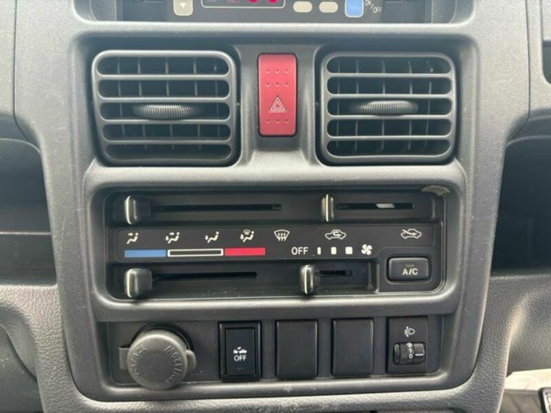MINICAB TRUCK