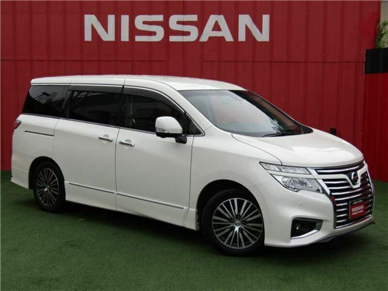 NISSAN ELGRAND