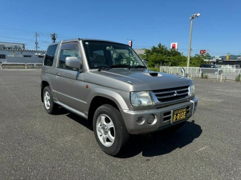 MITSUBISHI PAJERO MINI