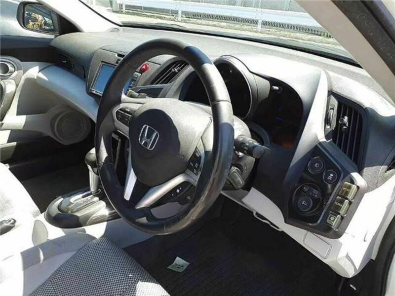 CR-Z