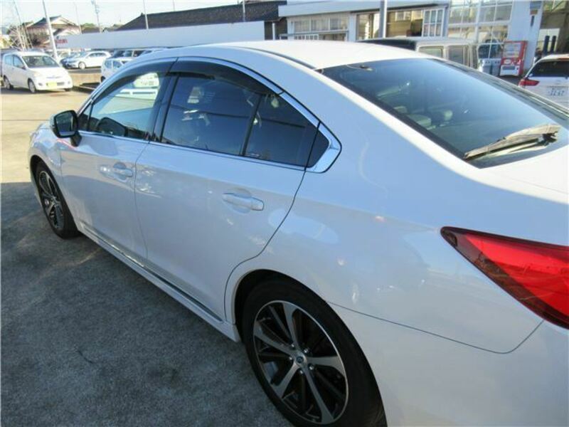 LEGACY B4