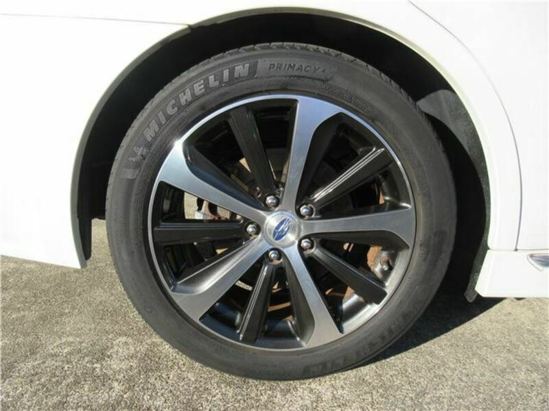 LEGACY B4