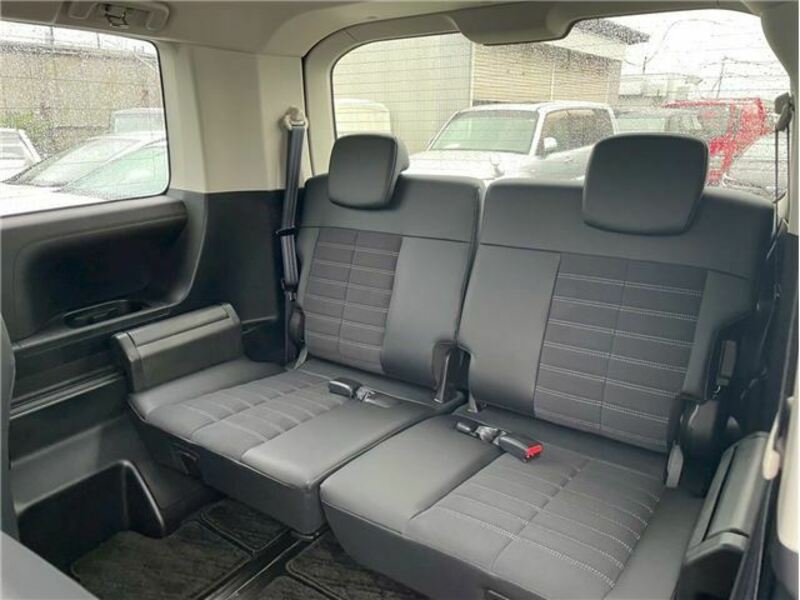 DELICA D5
