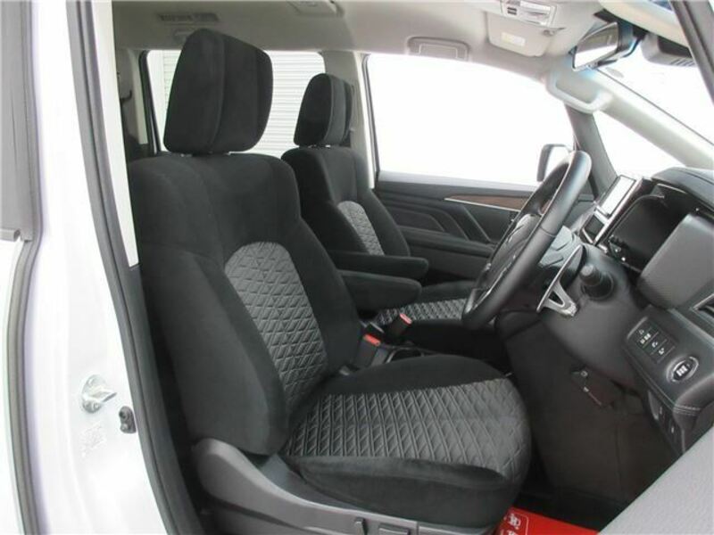 DELICA D5