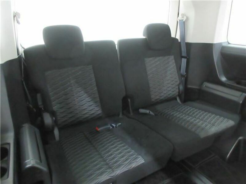 DELICA D5